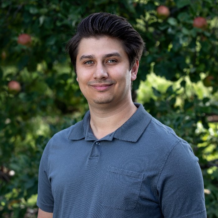 Headshot of Joshua Smith