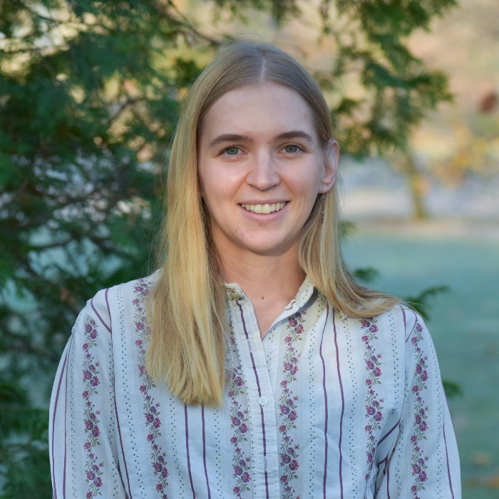 Headshot of Karri Tomich-Baylis
