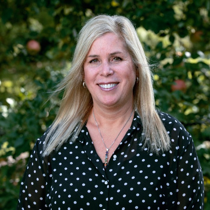 Headshot of Kelly Care