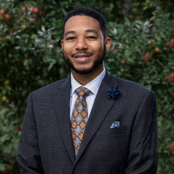 Headshot of Rafael Turner