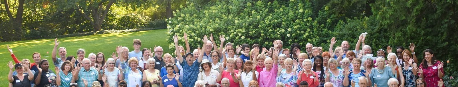 Group photo of Applewood volunteers