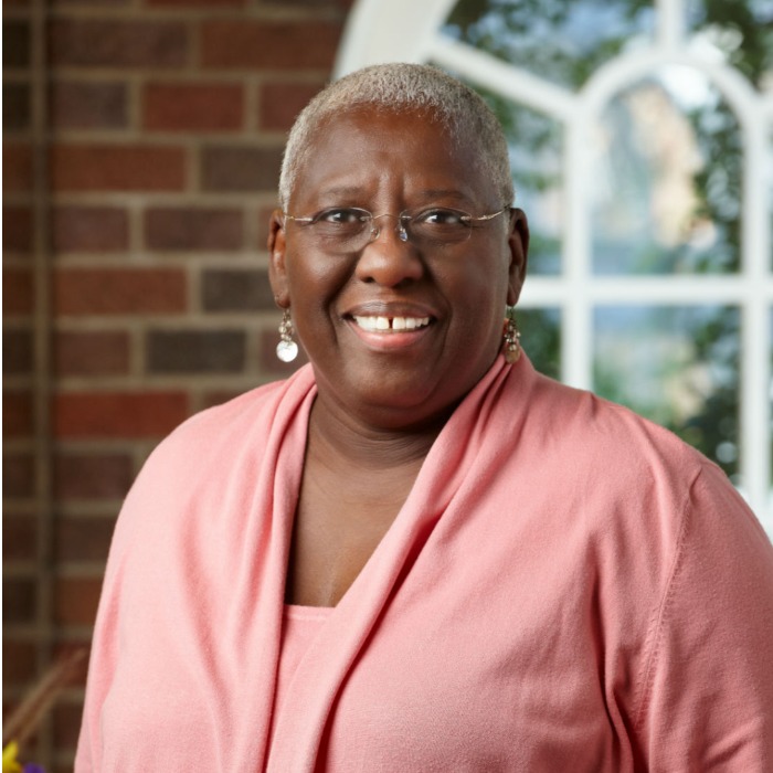 Headshot of Gloria Coles