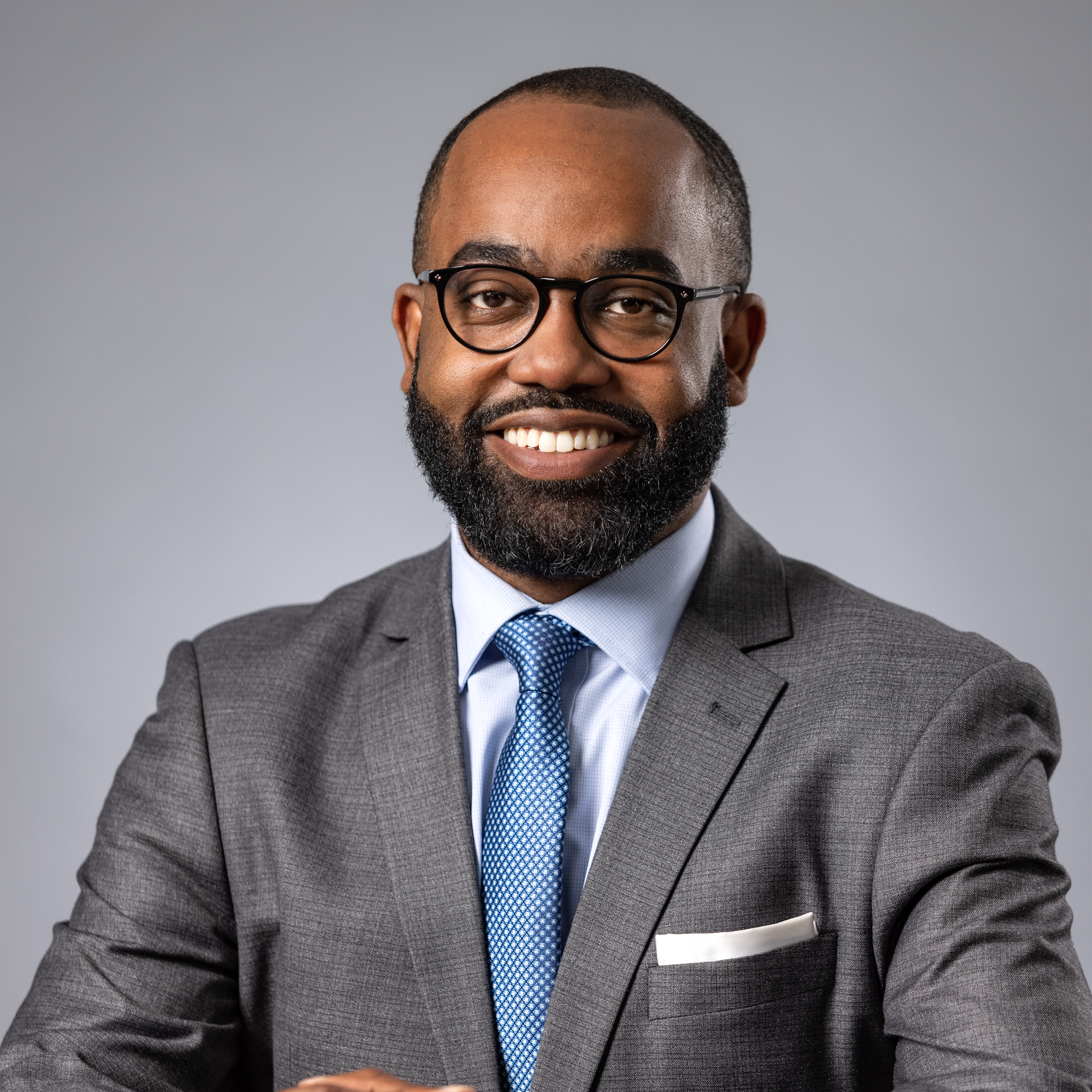 Headshot of Kenneth Frierson