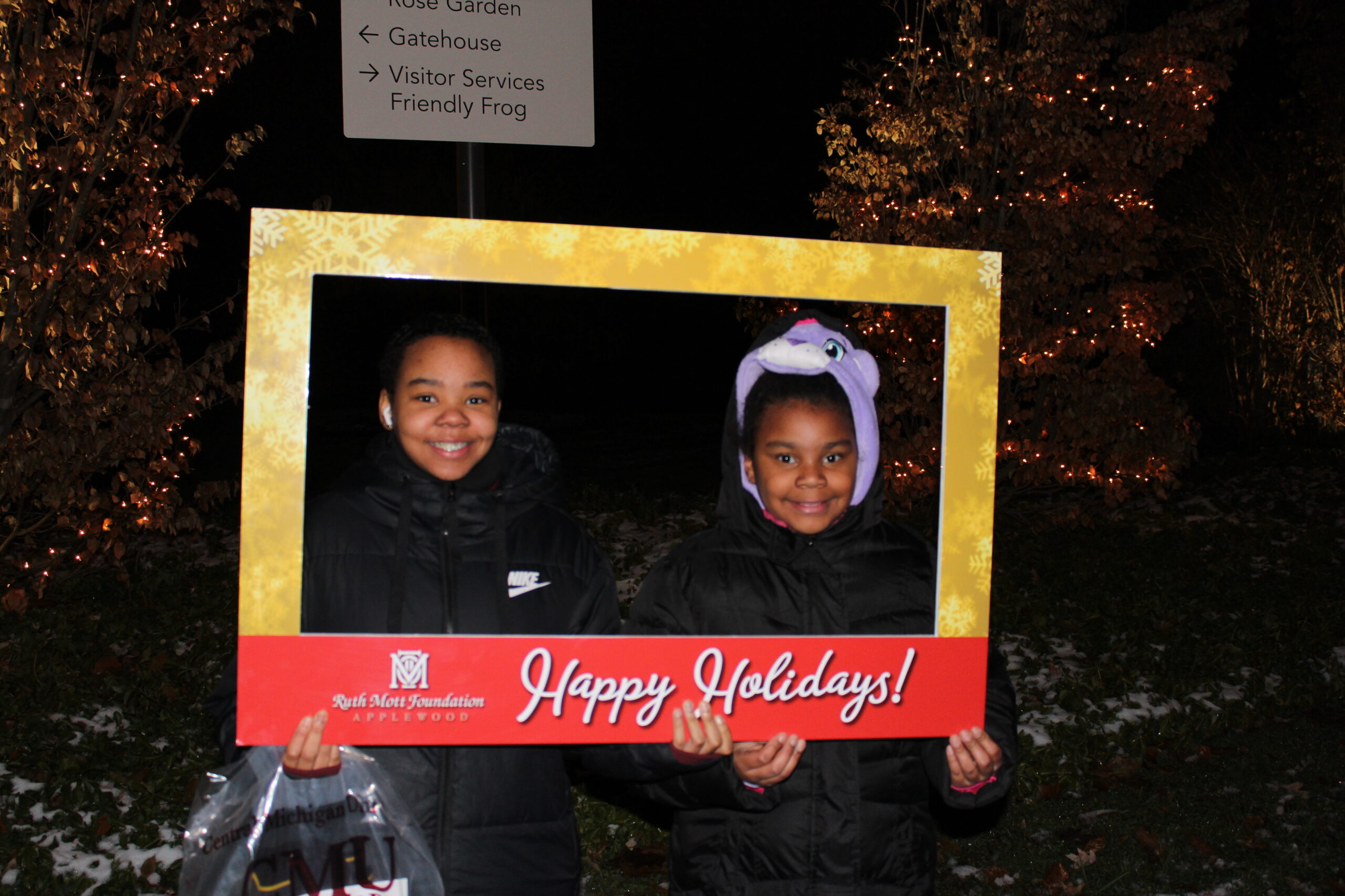 https://www.ruthmottfoundation.org/wp-content/uploads/2023/10/two-kids-smiling-with-a-sign-at-applewood-scaled.jpg